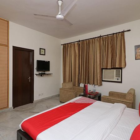 Hotel O Aravali Residency Gurgáon Kültér fotó