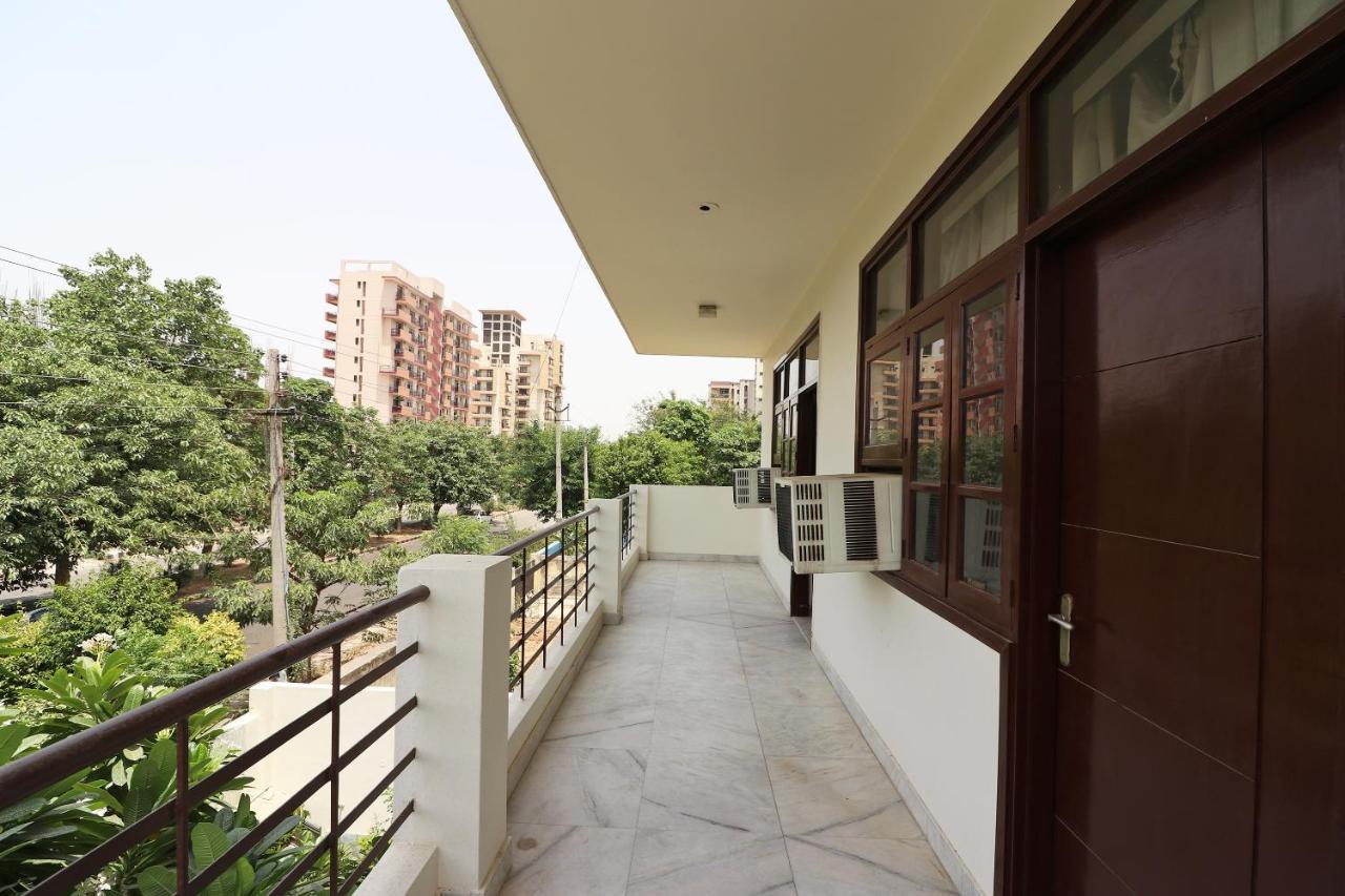 Hotel O Aravali Residency Gurgáon Kültér fotó