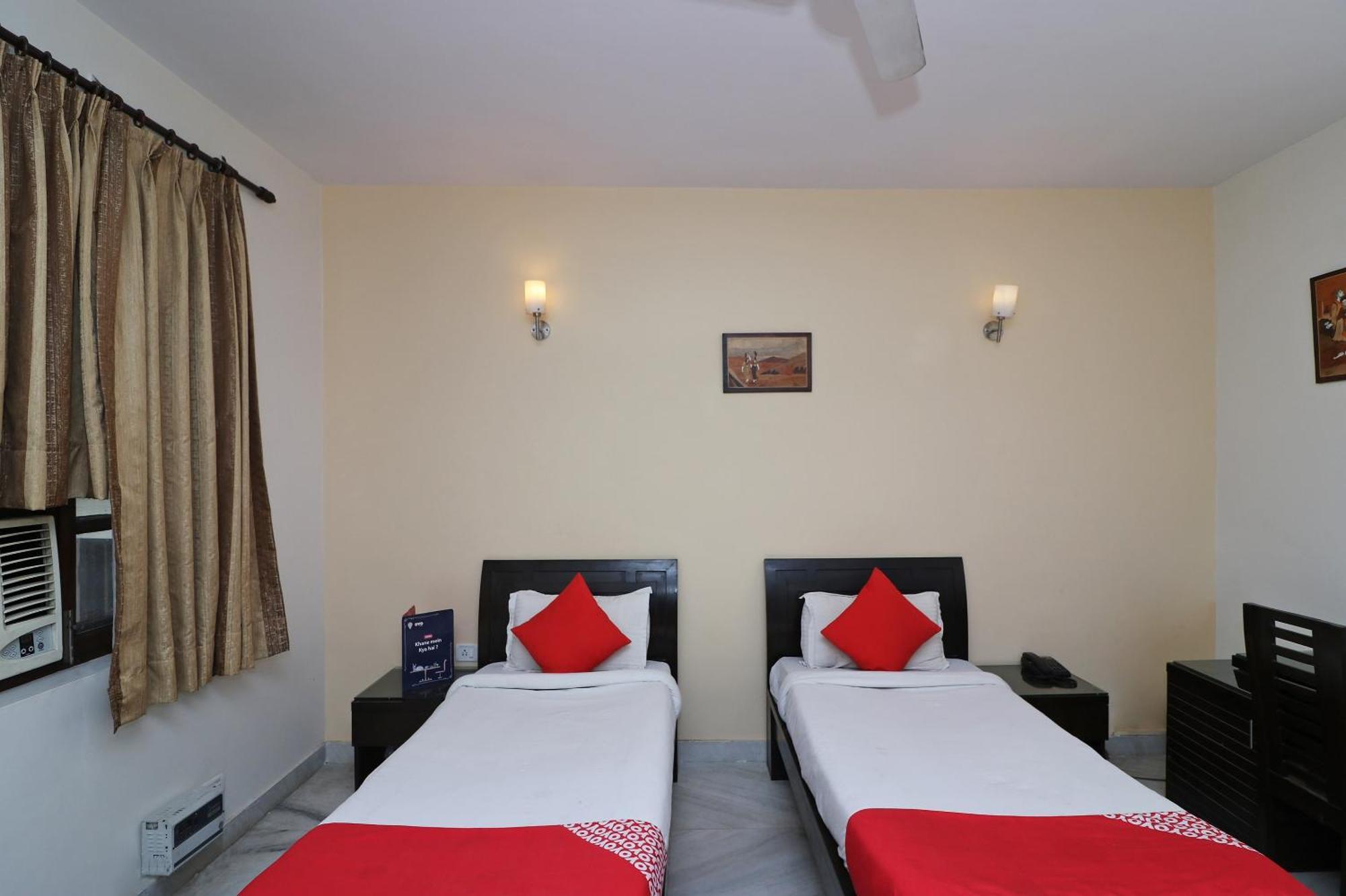 Hotel O Aravali Residency Gurgáon Kültér fotó