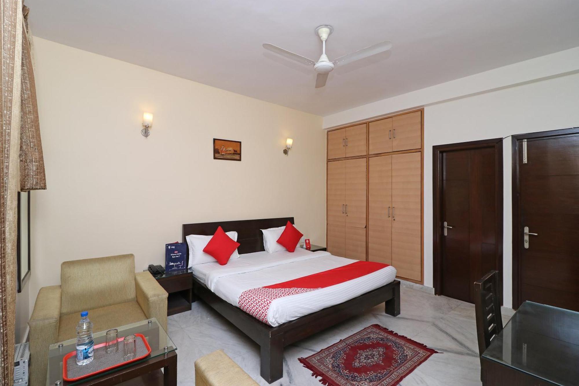 Hotel O Aravali Residency Gurgáon Kültér fotó