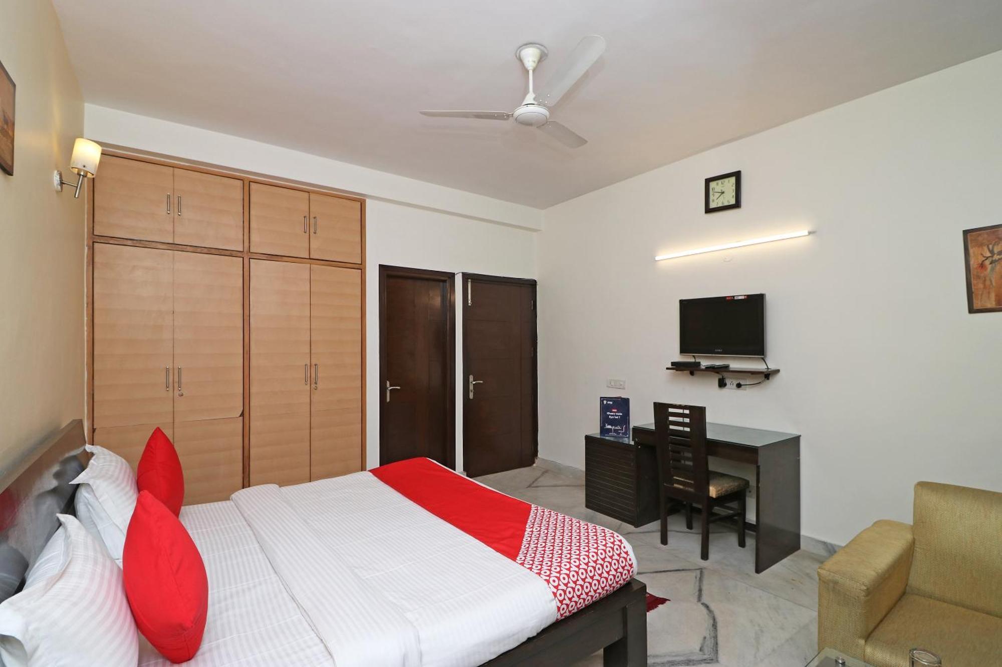 Hotel O Aravali Residency Gurgáon Kültér fotó