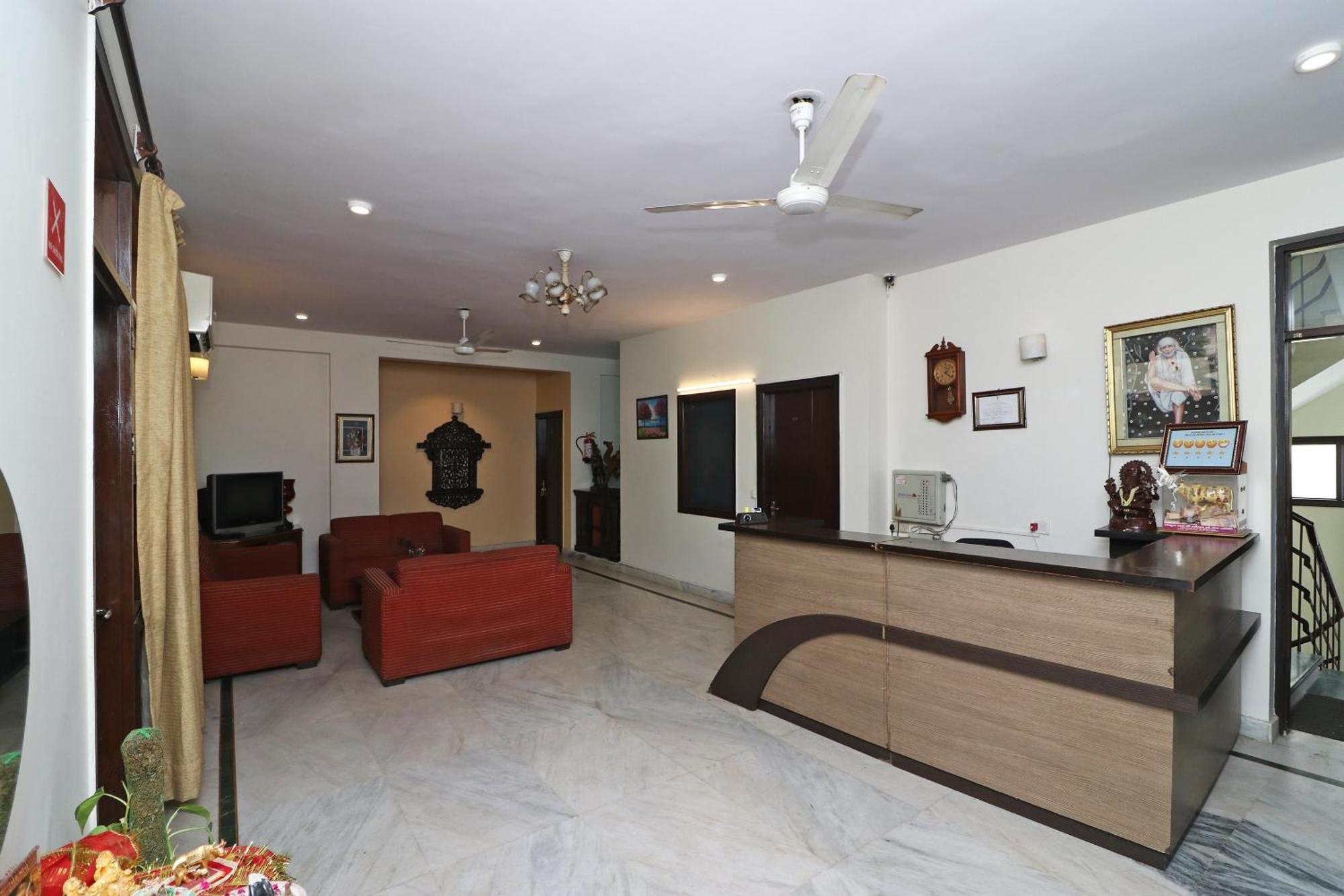 Hotel O Aravali Residency Gurgáon Kültér fotó